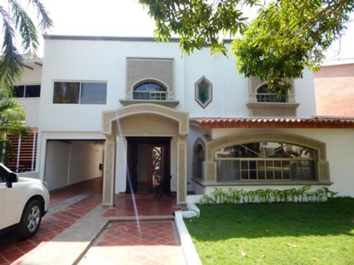 Casa T3 em Atlantico, Colombia N.º 8648