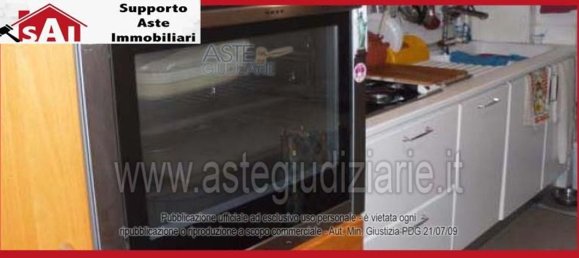 5 bedrooms Apartment in Rome, Italy No. 334109 10