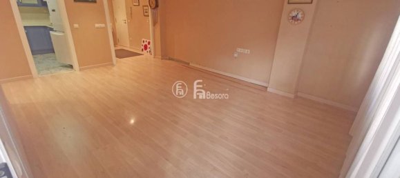 Apartamento de 3 dormitorios en Lérida, Spain No. 168098 9