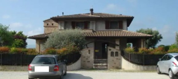 14 rooms Villa in Bastia Umbra, Italy No. 49959 19