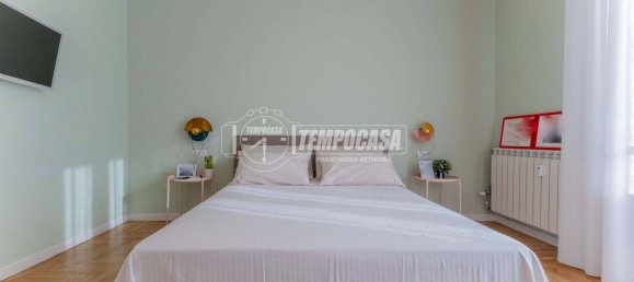 2 Schlafzimmer Wohnung in Magenta, Italy, Nr. 267010 12