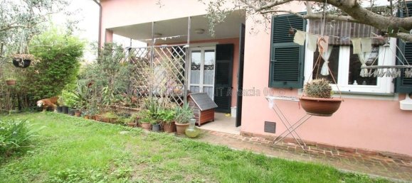 Villa de 5 habitaciónes en Sarzana, Italy No. 313172 3