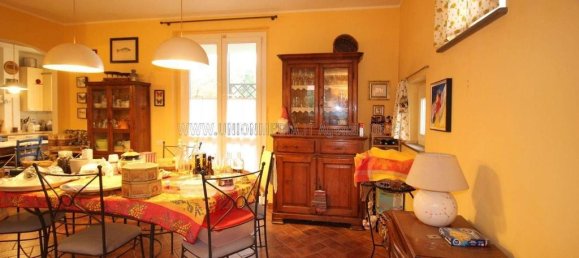 Villa de 5 habitaciónes en Sarzana, Italy No. 313172 10