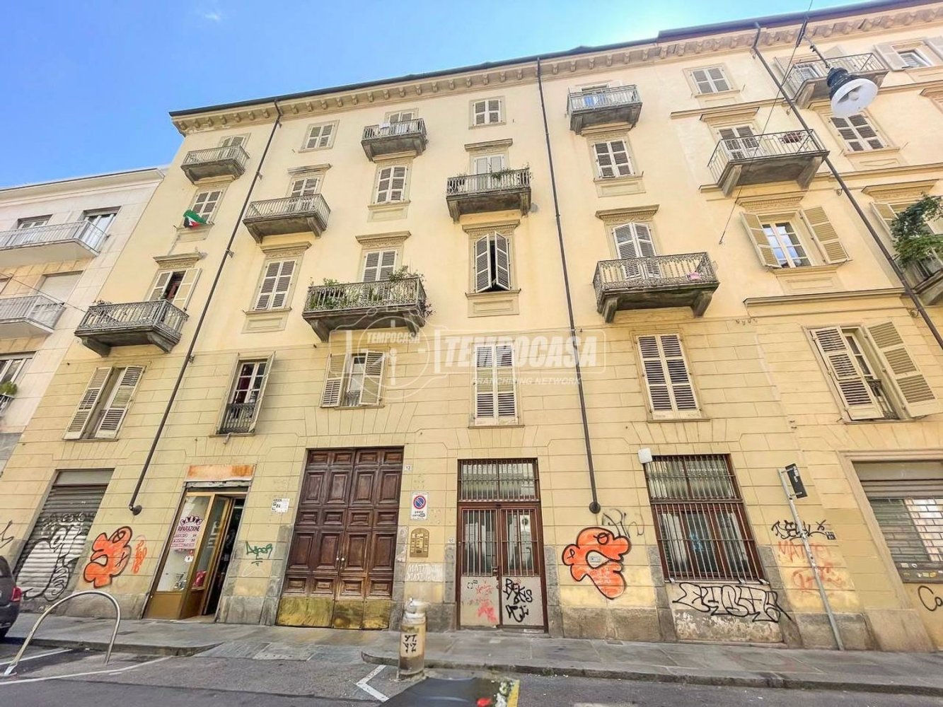 Estudio en Turin, Italy No. 271682