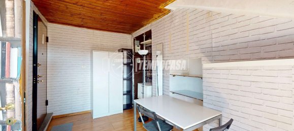 Estudio en Turin, Italy No. 271682 4