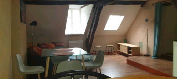 1 chambre Duplex à Châteauroux, France No. 84552 2