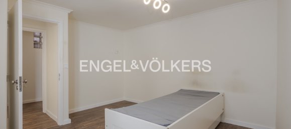 3 bedrooms Apartment in Lisbon, Portugal No. 12923 11