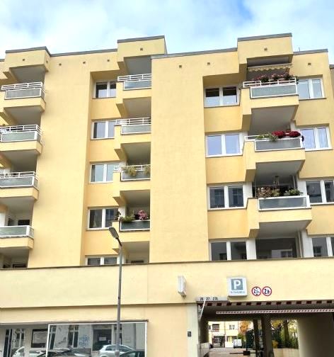 3 rooms Apartment in Schoneberg, Germany No. 64498