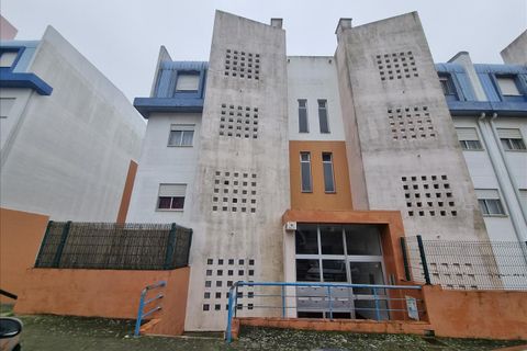 3 bedrooms Apartment in Oeiras, Portugal No. 347145