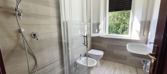 4 bedrooms Apartment in Jesi, Italy No. 332503 12