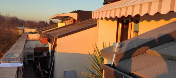 3-salle Appartement à Giussano, Italy No. 182455 5