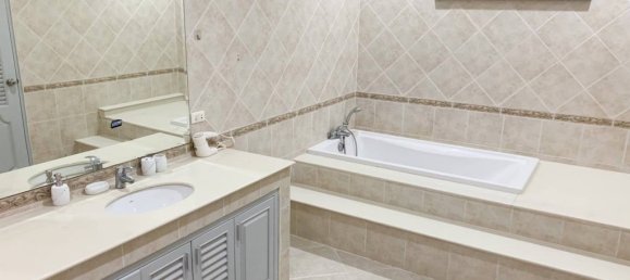 12 bedrooms Cafe / restaurant in Pattaya, Thailand No. 3509 11