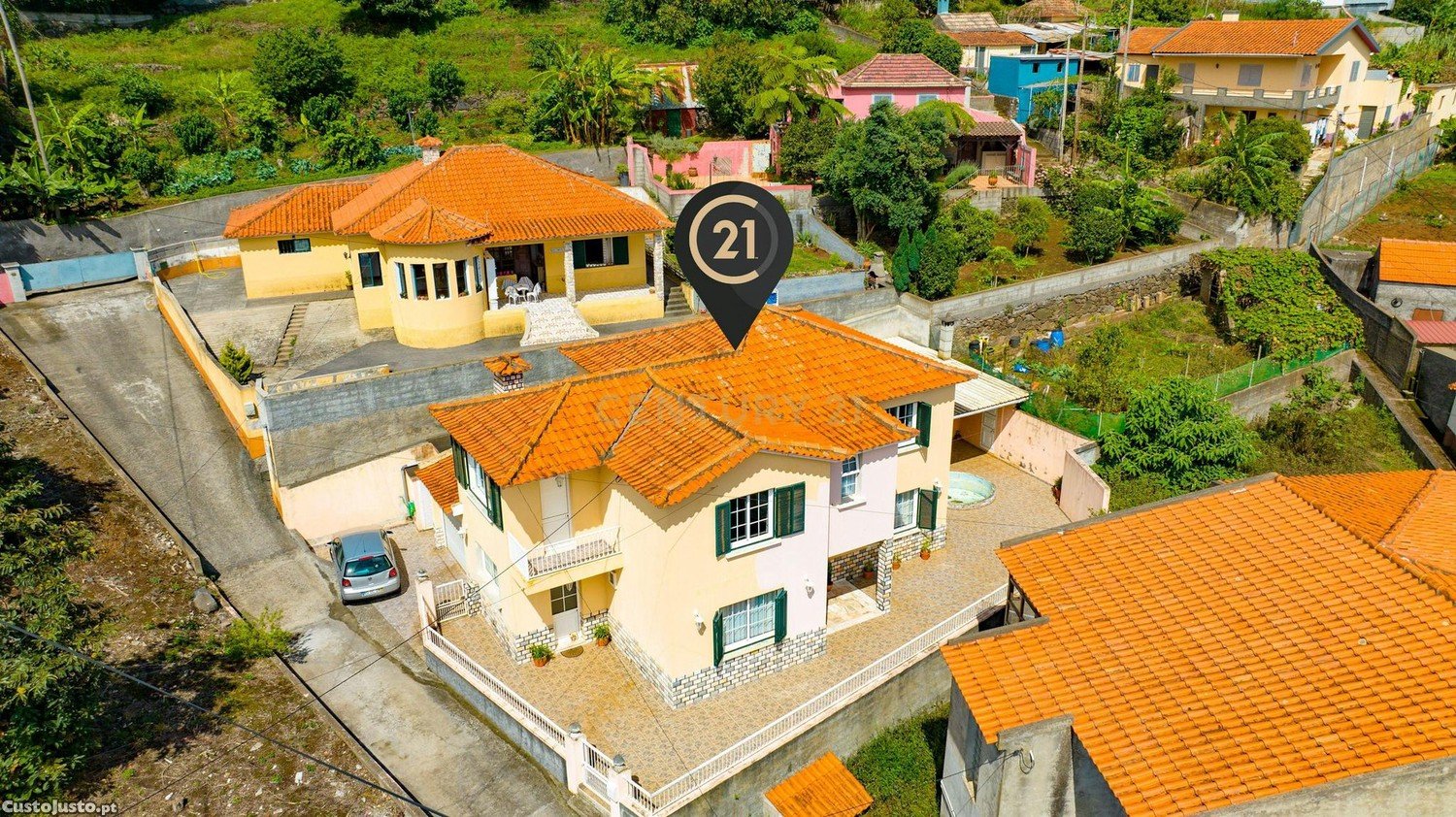 4 bedrooms House in Santa Cruz, Portugal No. 235997