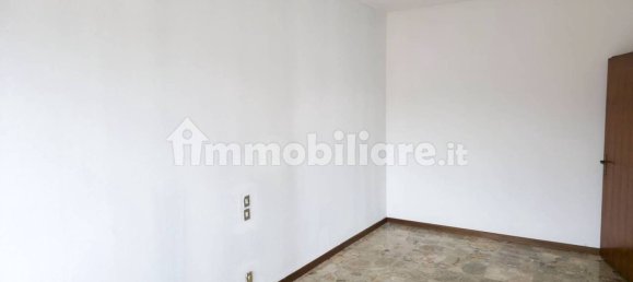 3 bedrooms Apartment in Carugo, Italy No. 341457 12