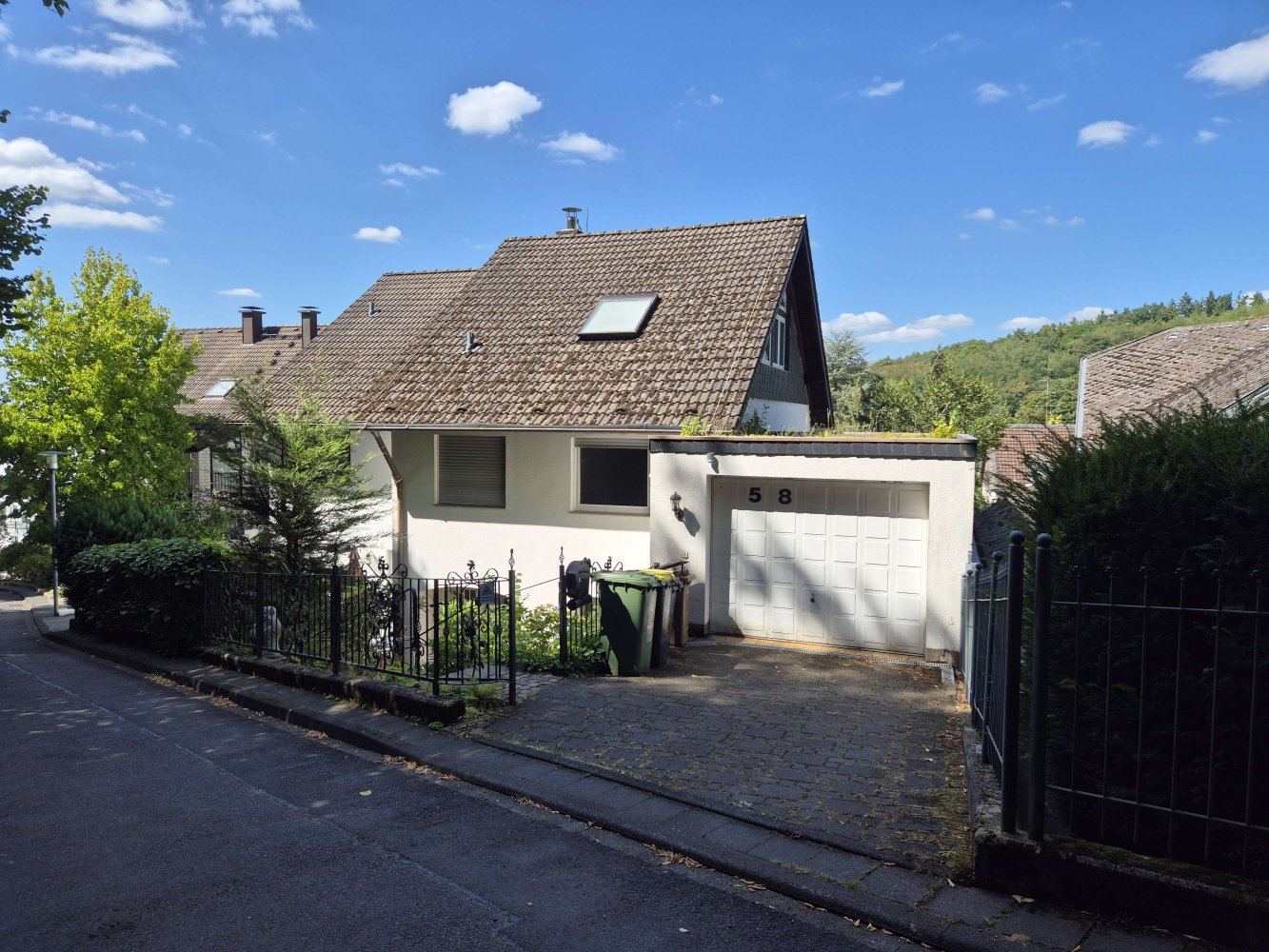 3 bedrooms Townhouse in Rhein-Sieg, Germany No. 271299