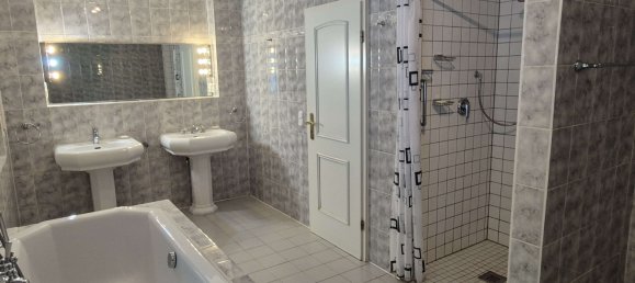 3 bedrooms Townhouse in Rhein-Sieg, Germany No. 271299 12