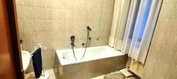 3 rooms Apartment in Rome, Italy No. 37600 10