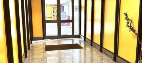 3 rooms Apartment in Rome, Italy No. 37600 17