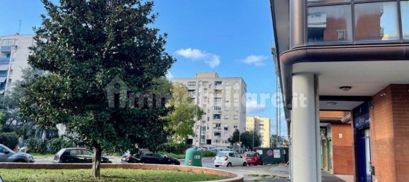 2 rooms Office in Rome, Italy No. 150929 30