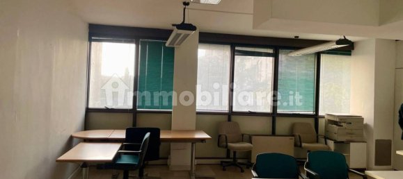 2 rooms Office in Rome, Italy No. 150929 12