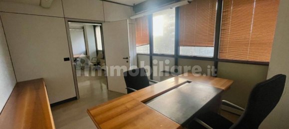 2 rooms Office in Rome, Italy No. 150929 15