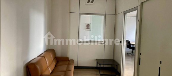 2 rooms Office in Rome, Italy No. 150929 18