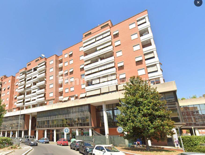 2 rooms Office in Rome, Italy No. 150929