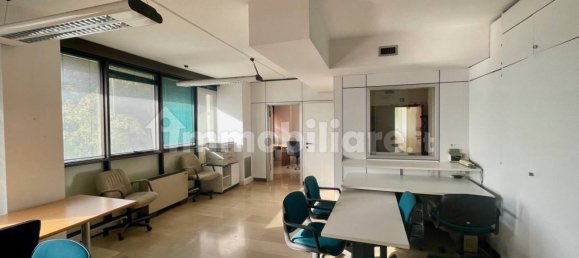 2 rooms Office in Rome, Italy No. 150929 21