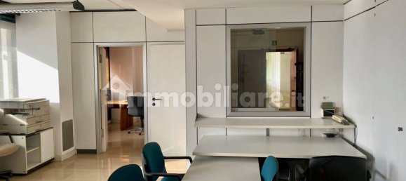2 rooms Office in Rome, Italy No. 150929 20