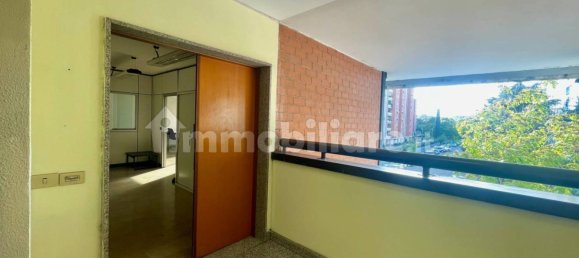 2 rooms Office in Rome, Italy No. 150929 28