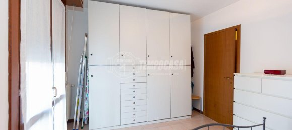 Квартира с 2 комнатами в Брешиа, Италия № 2249 17