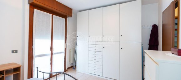 Квартира с 2 комнатами в Брешиа, Италия № 2249 20