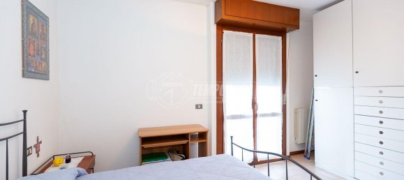 Квартира с 2 комнатами в Брешиа, Италия № 2249 19