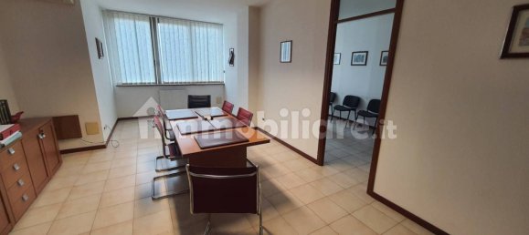 Escritório de 5 divisões em Rome, Italy N.º 336790 12