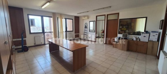 Escritório de 5 divisões em Rome, Italy N.º 336790 16