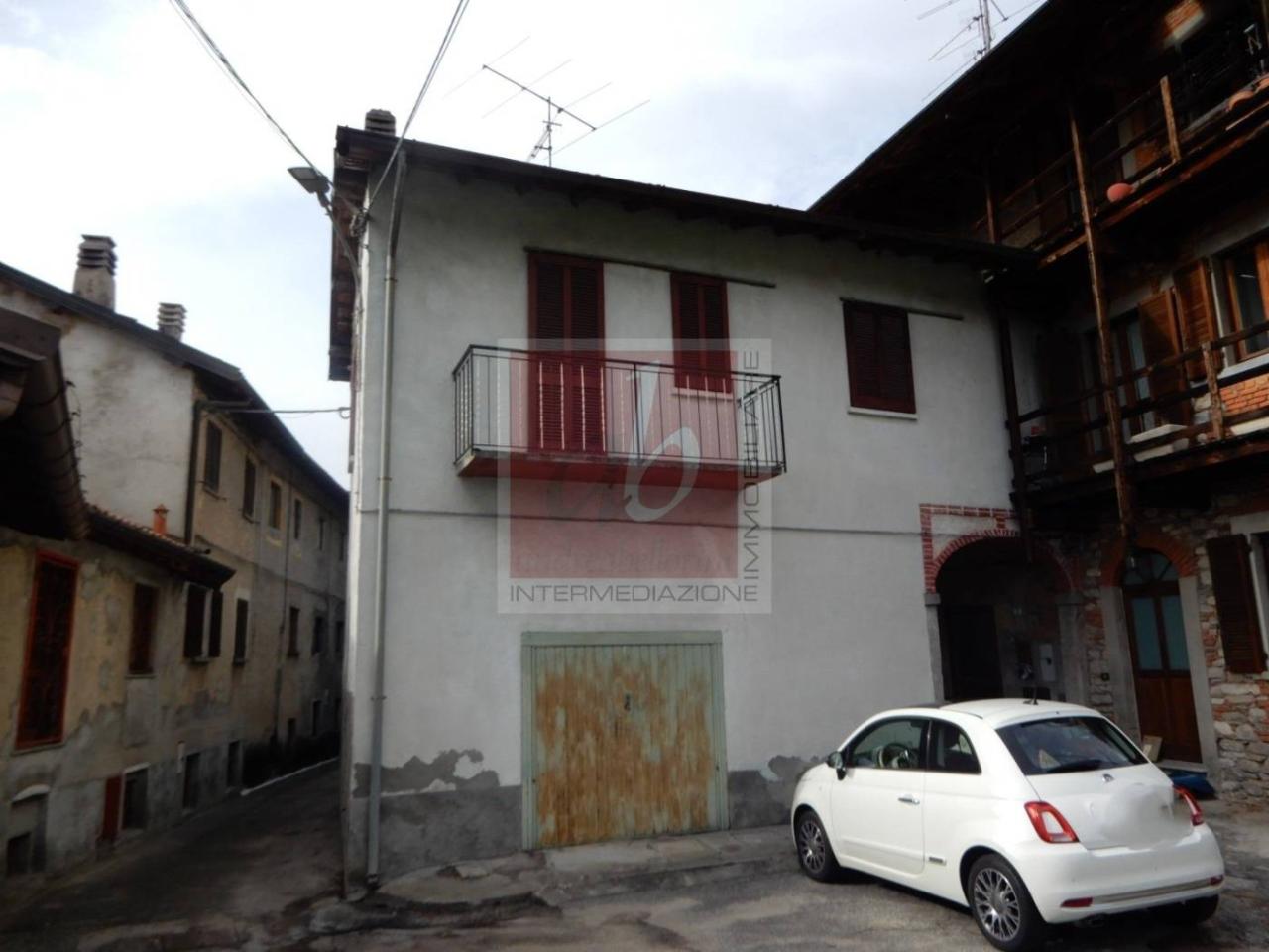 Casa de 5 divisões em Sangiano, Italy N.º 71679