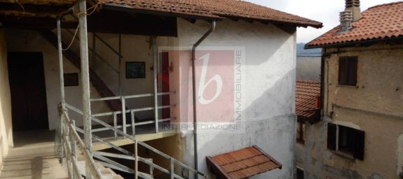 Casa de 5 divisões em Sangiano, Italy N.º 71679 3