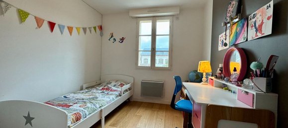 4 bedrooms Duplex in Chartres, France No. 84371 6