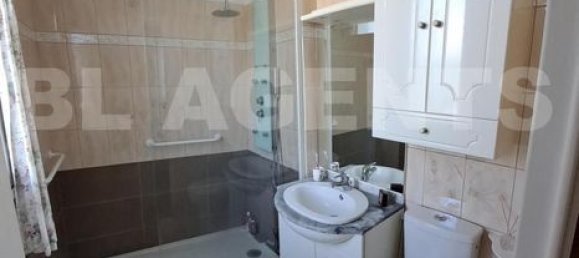 Casa de 3 dormitorios en Saint-Pavace, France No. 305335 7