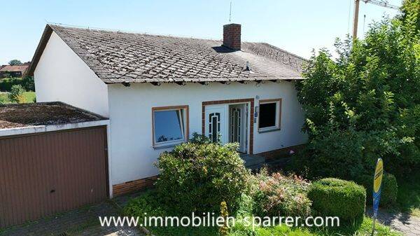 3 rooms Bungalow in Tirschenreuth, Germany No. 277158