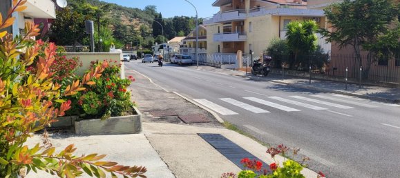 Villa de 11 habitaciónes en Spoltore, Italy No. 26551 26