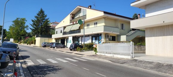 Villa de 11 habitaciónes en Spoltore, Italy No. 26551 28