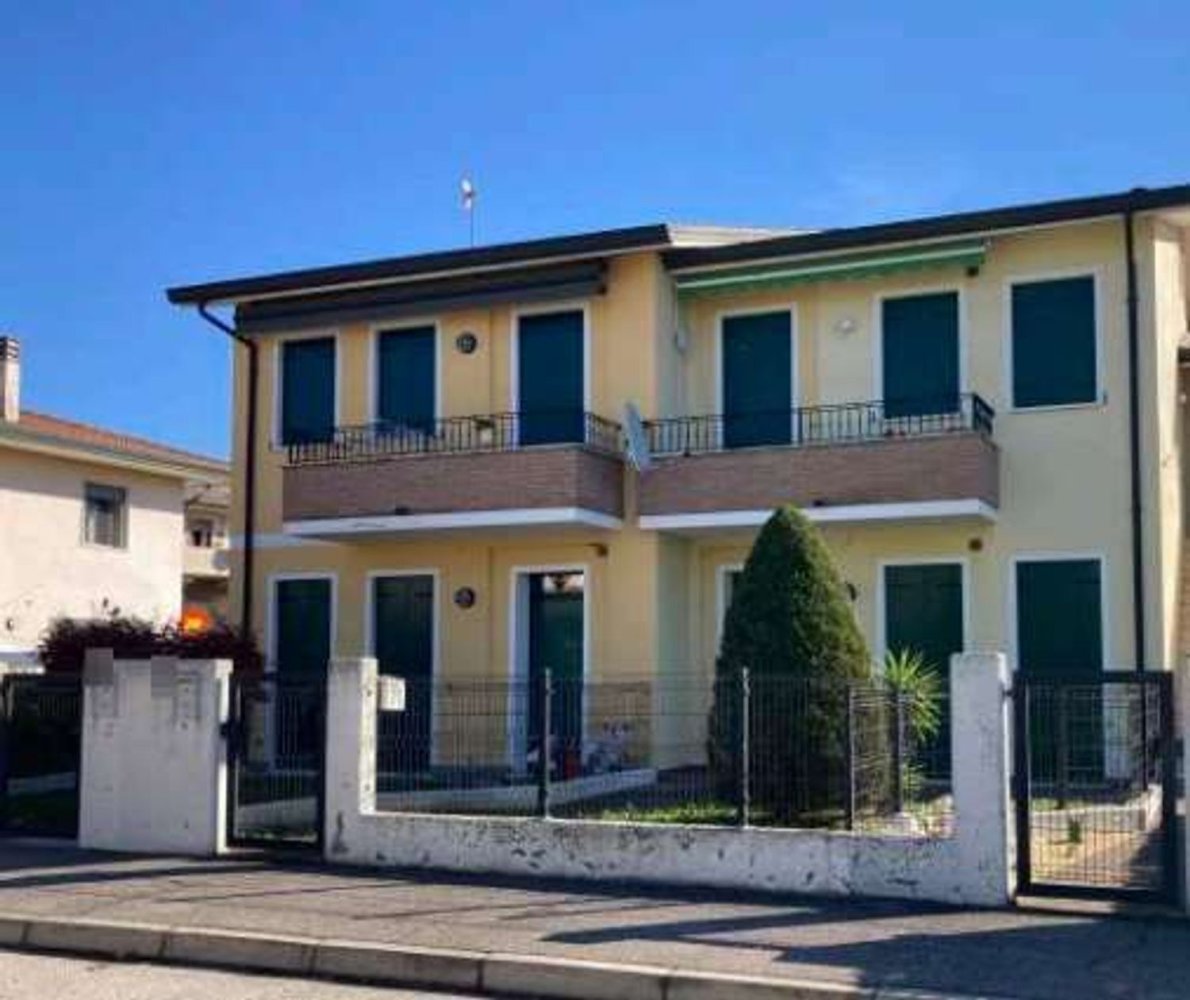 4-Zimmer Wohnung in Barbarano Mossano, Italy, Nr. 285650