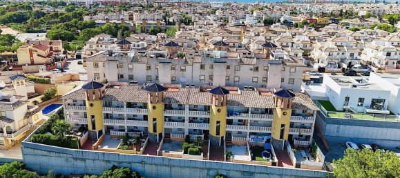 Apartamento de 2 dormitorios en La Zenia, Spain No. 182887 18