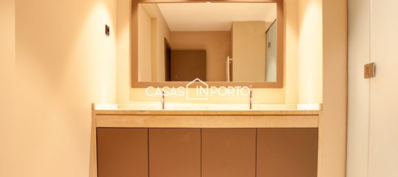 4 Schlafzimmer Doppelhaus in Porto, Portugal, Nr. 117591 38