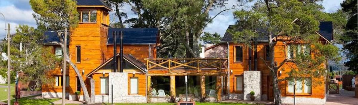 300m² Hotel in Mar del Plata, Argentina No. 107873