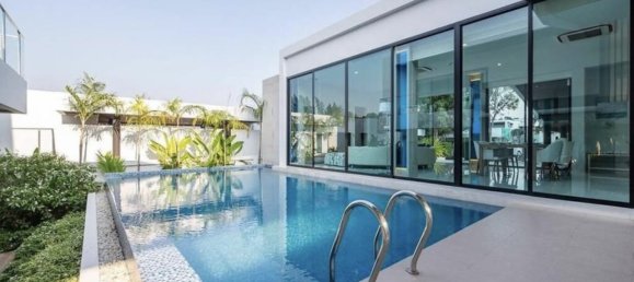 3 bedrooms Villa in Pattaya, Thailand No. 62624 2