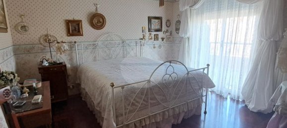 4 rooms Apartment in Bari, Italy No. 25204 14