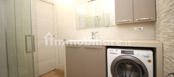Apartamento de 2 dormitorios en Parabiago, Italy No. 360118 15