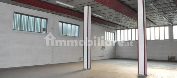 4-salle Propriété commerciale à Costa Masnaga, Italy No. 105044 5